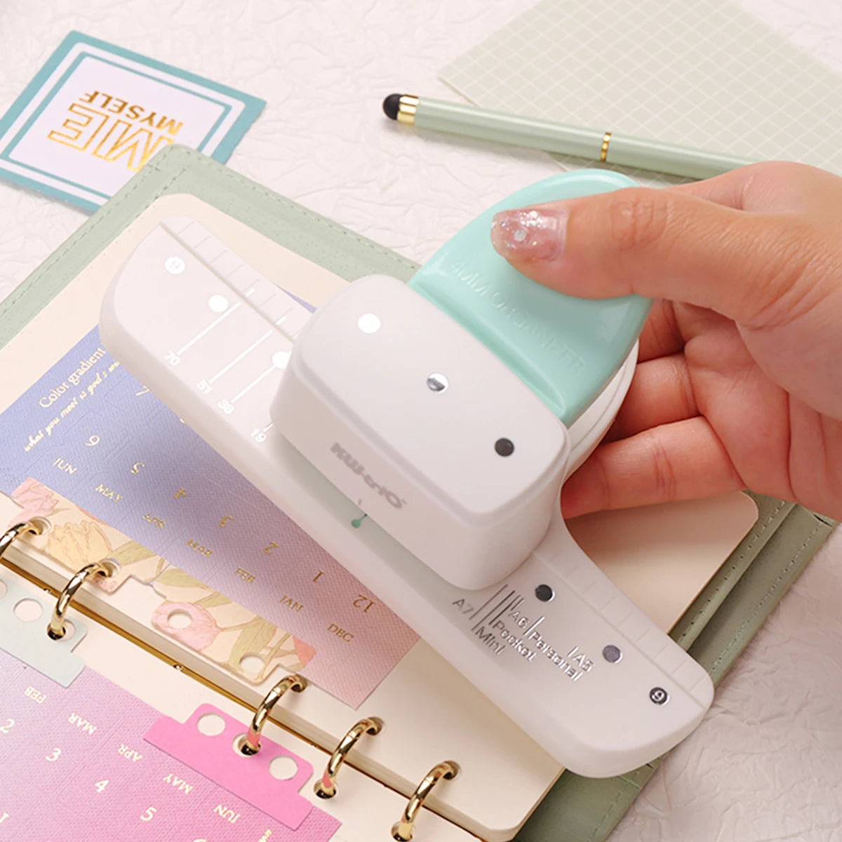 1PC 3 Hole Paper Puncher Loose Leaf Hole Punch Daily Planner Adjustablefor A5 A6 A7 Size 8 Sheet Capacity Notebooks Scrapbooking