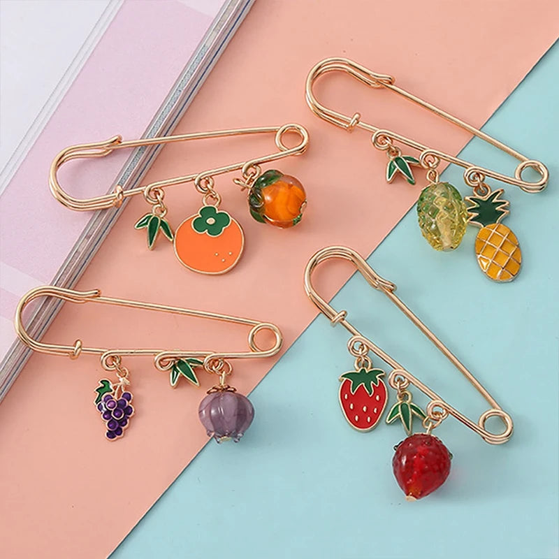 1Pc New Fashion Fruit Brooch Strawberry grape orange pineapple Fruit Jewelry Pin Best Friend Gift